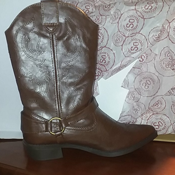 Cowboy Boots - Picture 2 of 8